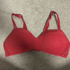 Aerie red wireless lace strap bra 🌹